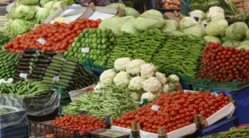 قائمة الأسعار الحالية.. تحديث يومي لتكلفة الخضار والفاكهة في الأسواق المصرية السبت